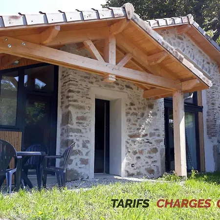 En Pierre Avec Terrasse Et Confort Moderne Dans Le Parc Du Pilat - Fr-1-496-155 Doizieux